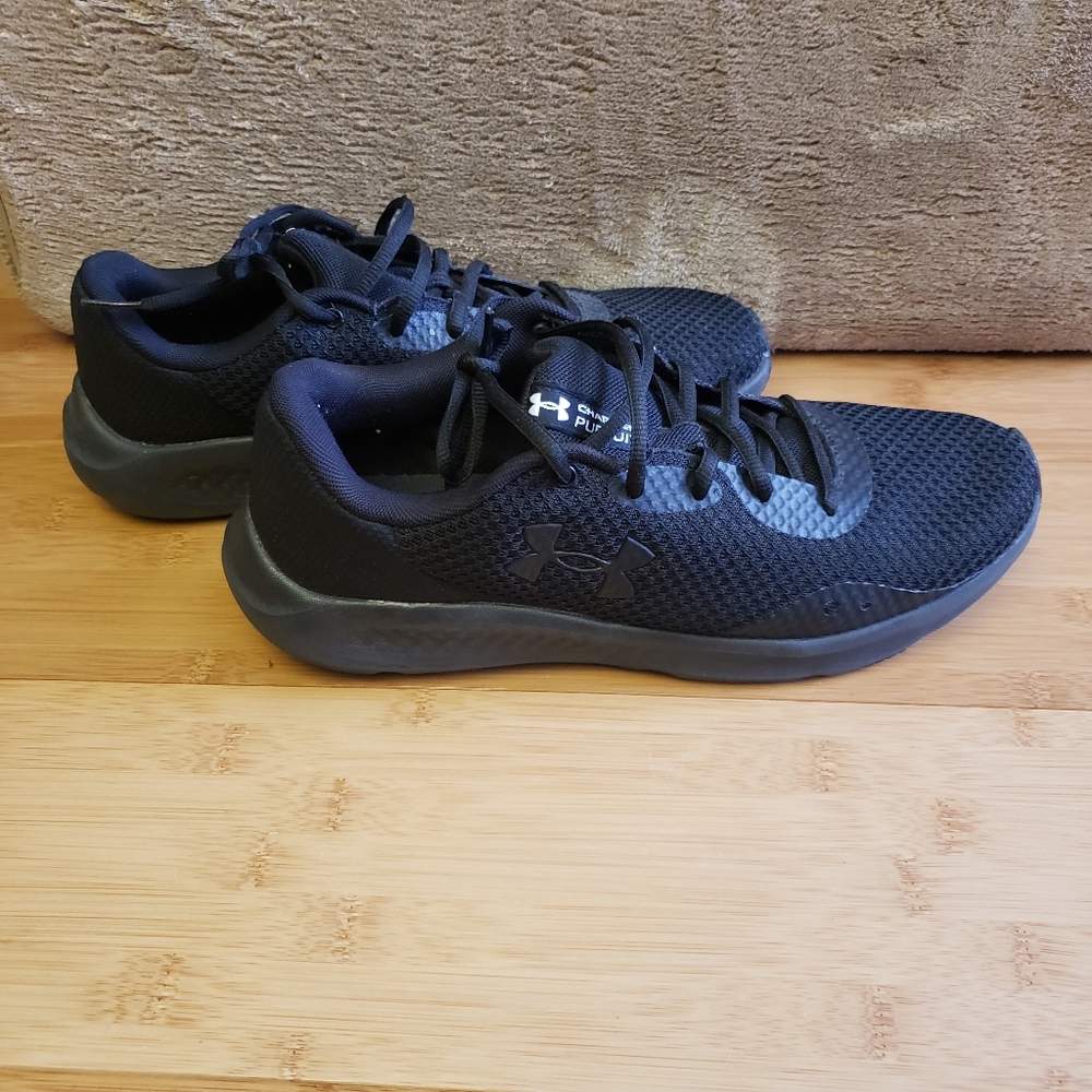 Under Armour running shoes - Picture 7 of 8